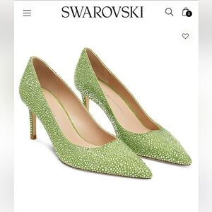 💚💚💚 SWAROVSKI crystal embellished STUART WEITZMAN Power Shine pump
Green, s 9